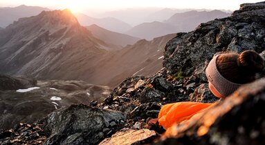 Ausblick auf den Sonnenaufgang vom Gipfel des Reckners | © Christoph Staud