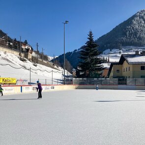 Zwei Eisläufer | © TVB Wipptal
