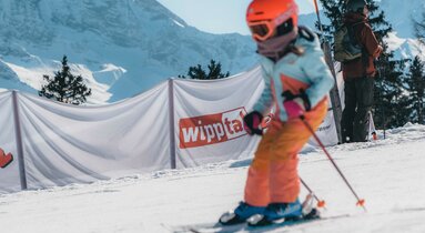 Skifahren im Kinderland auf der Bergeralm im Wipptal | © Alexandra Erhart