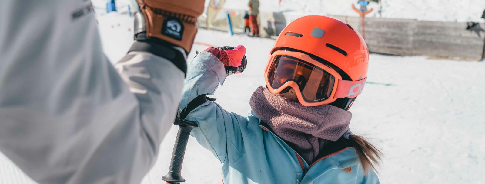Familienspaß beim Skifahren im Kinderland auf der Bergeralm | © Alexandra Erhart
