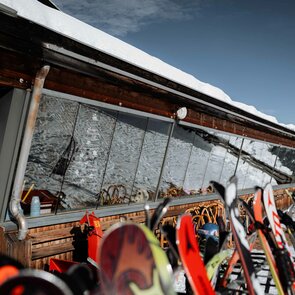 Einkehren im Panorama-Restaurant in der Skiarena Bergeralm im Wipptal | © TVB Wipptal |Johannes Bitter