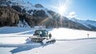 Loipenmeister Paul und sein Husky im Gschnitztal | © TVB Wipptal | Helena Beermeister