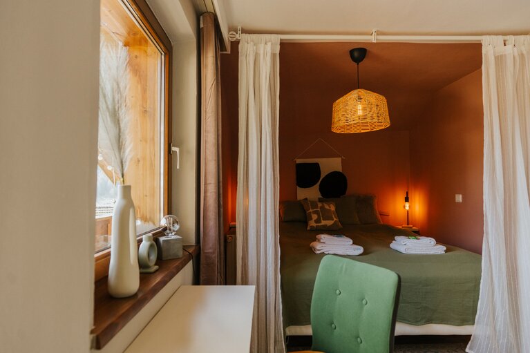 Individuelles Zimmer im Wienerhof | © Annalena Duschl