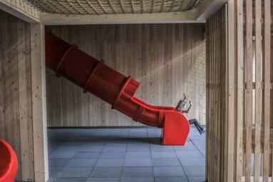 Spaß in der Tunnelrutsche | © Ewelina Herzog