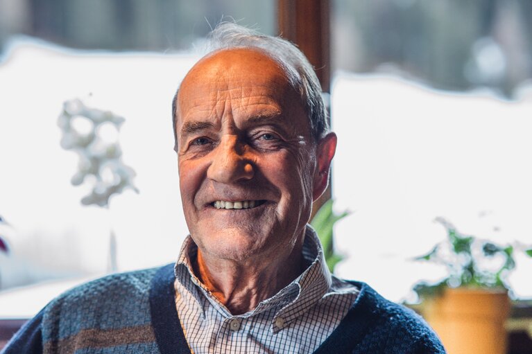 Der Ranzensticker Josef Fidler aus dem Bergsteigerdorf Vals. | © TVB Wipptal | Helena Beermeister