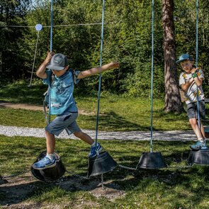 Zwei Jungs am Spielplatz | © TVB Wipptal