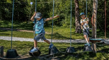 Zwei Jungs am Spielplatz | © TVB Wipptal
