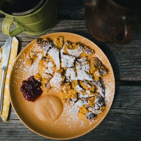 Kaiserschmarrn auf der Jausenstation St. Magdalena