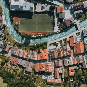 Drohnenaufnahme vom Ortszentrum von Matrei | © TVB Wipptal | Johannes Bitter