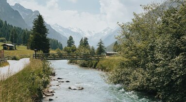 Blick von Trins Richtung hinteres Gschnitztal an einem Frühsommertag | © TVB Wipptal | Johannes Bitter