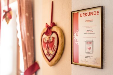 Urkunde der Prädikatisierung mit 4 Edelweiß | © TVB Wipptal | Helena Beermeister